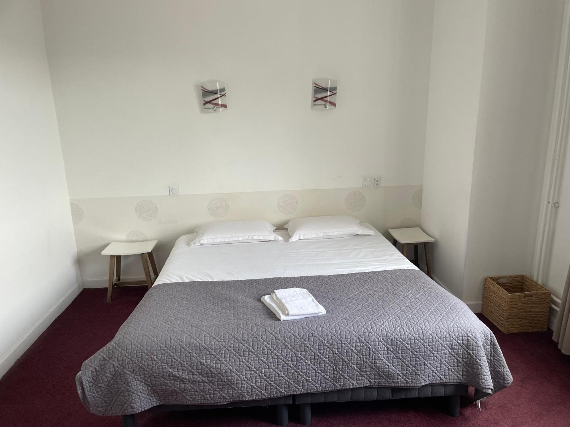 Le Relax Hotel Aurillac Exterior photo
